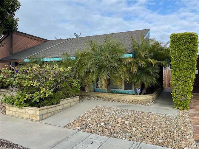 1906 Alsuna Ln Huntington Beach, CA 92648