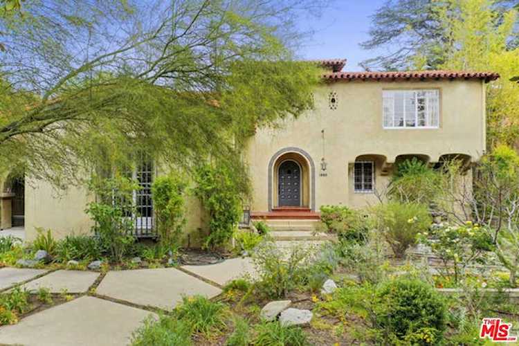 1950 N Edgemont St Los Angeles, CA 90027