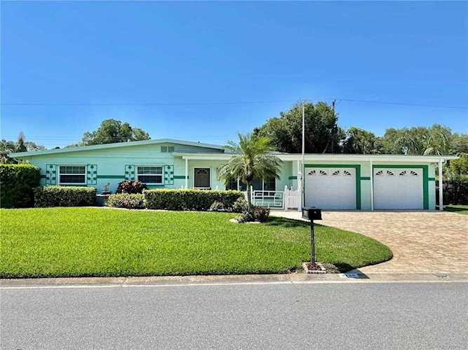 3126 Bougainvillea St Sarasota, FL 34239