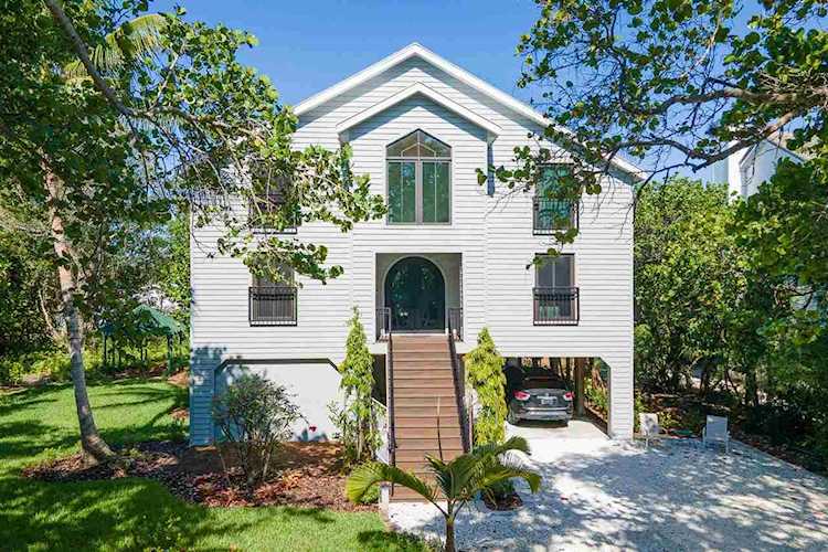 939 Beach Rd Sanibel, FL 33957
