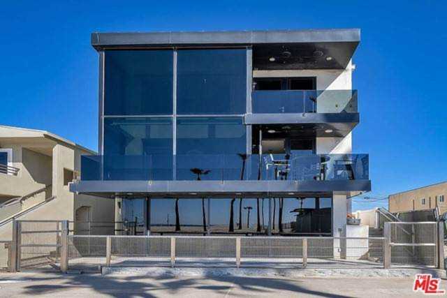 3009 Ocean Front Walk Venice, CA 90291