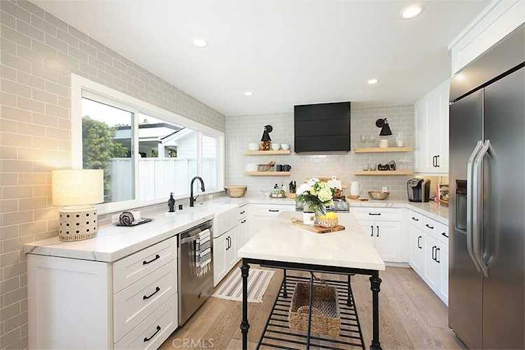1700 Port Barmouth Place Newport Beach, CA 92660 | MLS NP21096438 Photo 1