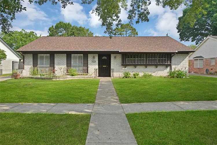 8414 Langdon Ln Houston, TX 77036