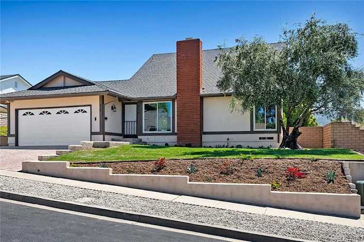 858 Kenmore Circle Newbury Park, CA 91320