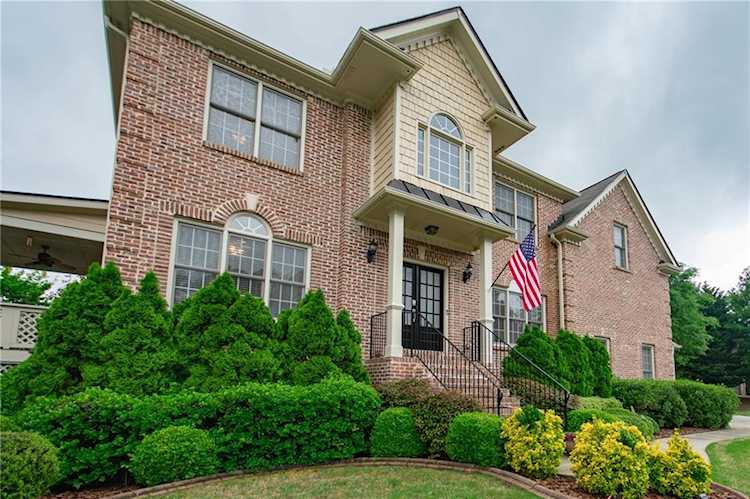 4017 Erin Dr Alpharetta, GA 30022
