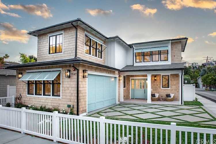 1947 Valley Park Ave Hermosa Beach, CA 90254