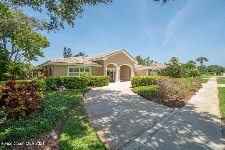 518 N Rio Casa Drive Indialantic, FL 32903
