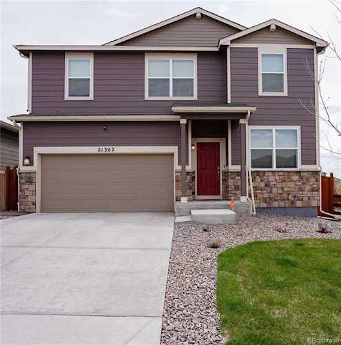 21302 E Princeton Place Aurora, CO 80013 | MLS ® 2403265 Photo 1