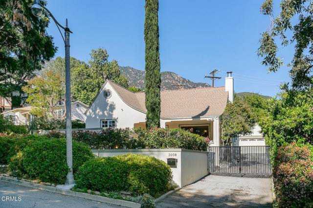 3008 N Mount Curve Ave Altadena, CA 91001
