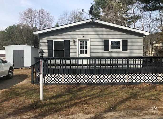 12 Circle Rd Ossipee, NH 03814