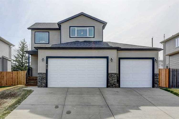 613 Bankview Dr Drumheller, AB T0J 0Y6