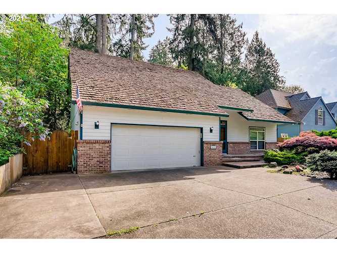 5420 SE Pine St Hillsboro, OR 97123