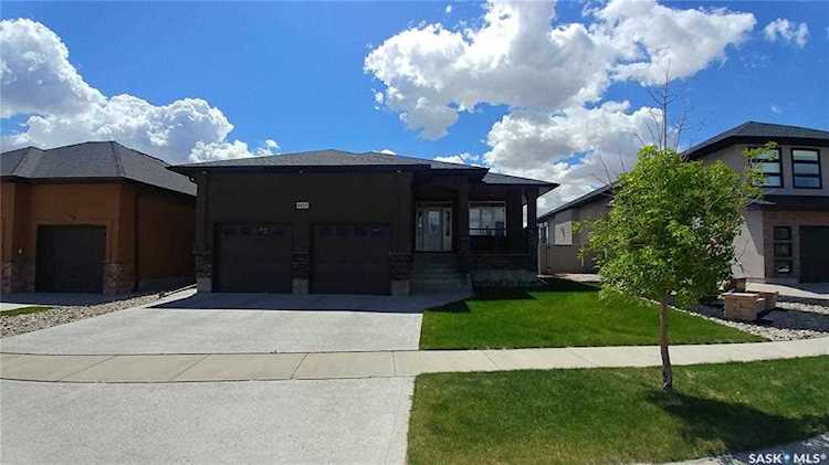 4422 E Sandpiper Crescent Regina, SK S4V 1N3