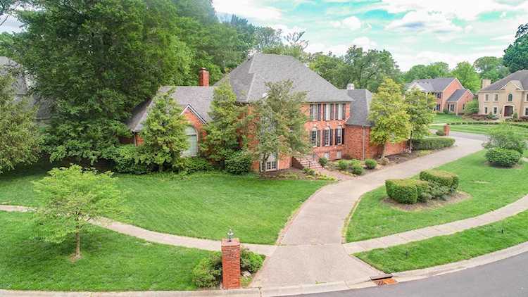 1320 Leighton Cir Louisville, KY 40222