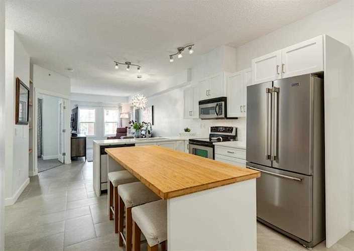 11811 Lake Fraser Dr SE #2501 Calgary, AB T2J 7J4