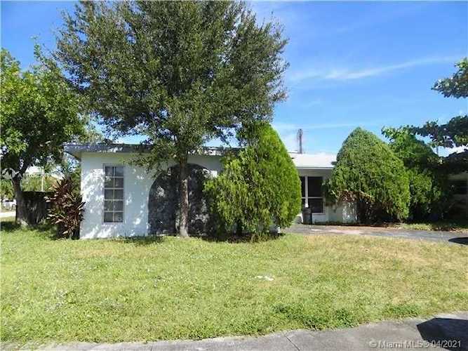 Address Withheld Sunrise, FL 33323