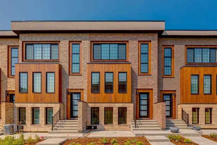 81 Greenbriar Place NW #231 Calgary, AB T3B 6J1