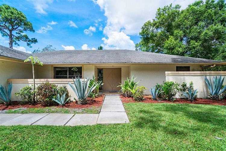 14955 Horseshoe Trace Wellington, FL 33414