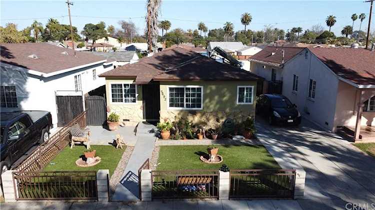 2692 Baltic Ave Long Beach, CA 90810