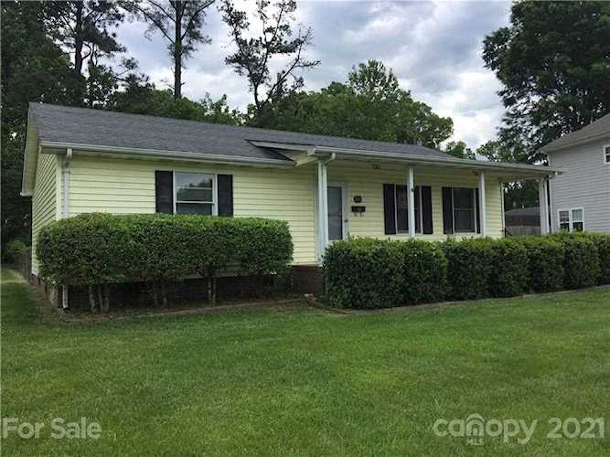 525 Belton St Charlotte, NC 28209