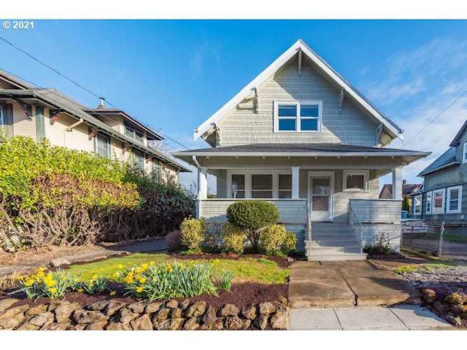 619 NE Stanton St Portland, OR 97212