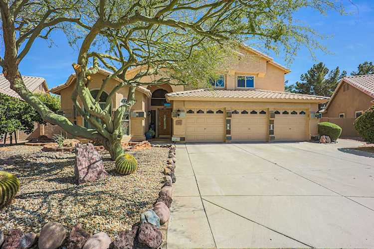 395 W Sagebrush Street Gilbert, AZ 85233 | MLS 6233471 Photo 1