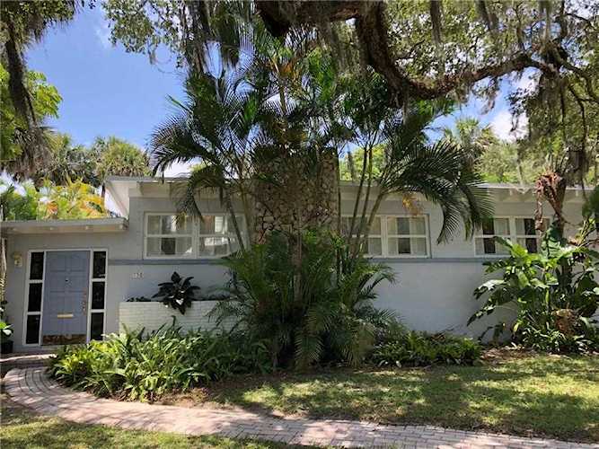 730 Bougainvillea Ln Vero Beach, FL 32963