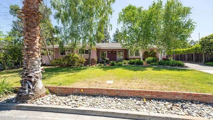 12311 Saraglen Drive Saratoga, CA 95070