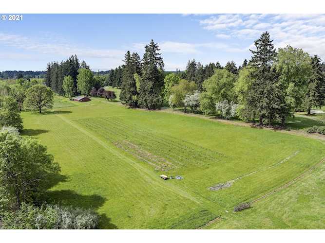 8605 SW Chinook ST Tualatin, OR 97062