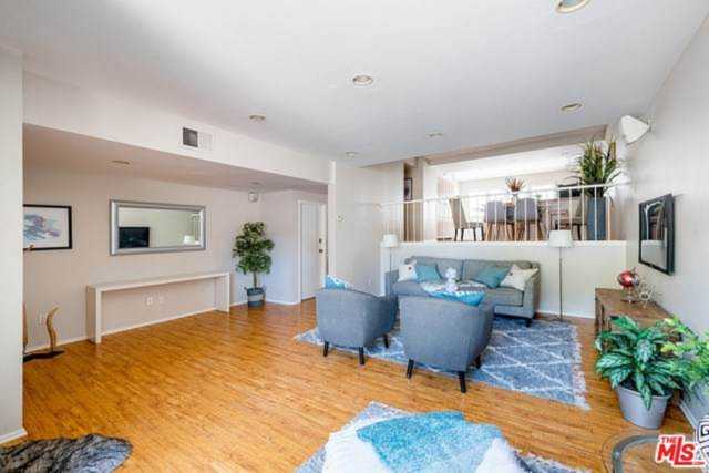 4330 Glencoe Ave #5 Venice, CA 90292