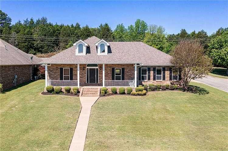 2309 Parkridge Dr Van Buren, AR 72956