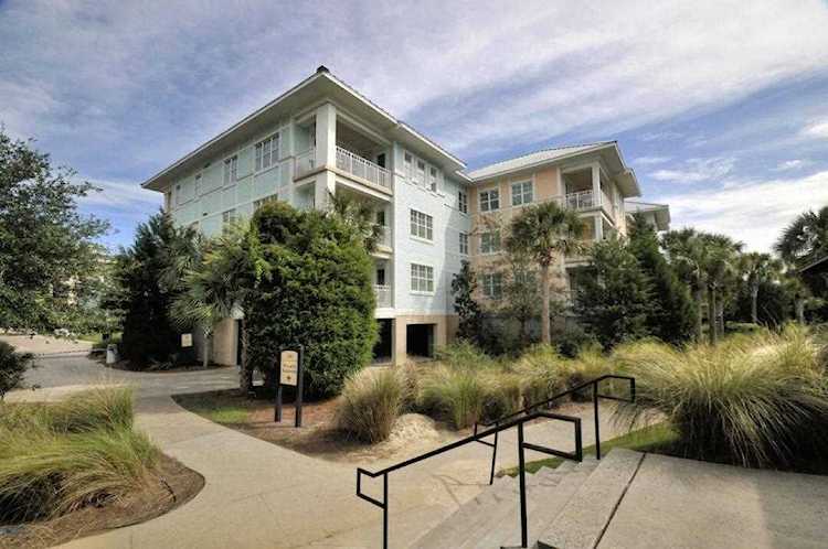 5800 Palmetto Dr Isle Of Palms, SC 29451