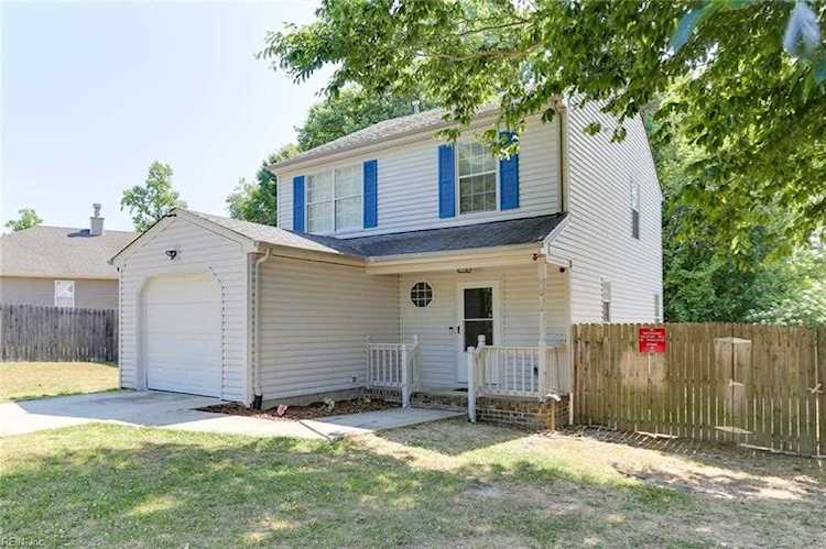 102 White Hall Arch Suffolk, VA 23434