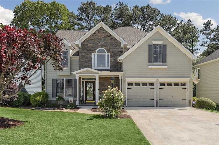 4261 Moccasin Trl Woodstock, GA 30189