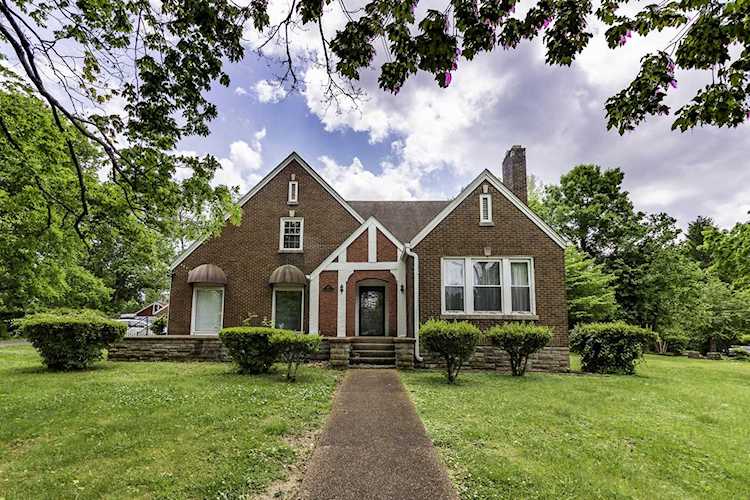 407 E Jefferson St Pulaski, TN 38478
