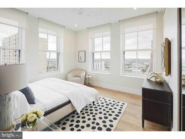 1401 Spruce St Philadelphia, PA 19102 | MLS PAPH1016066 Photo 1