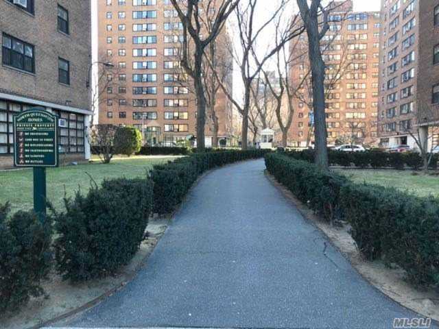 33-65 14th Street Long Island City, NY 11106