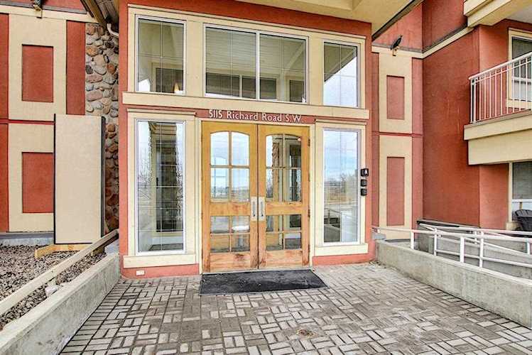 5115 Richard Rd SW #211 Calgary, AB T3E 7M7