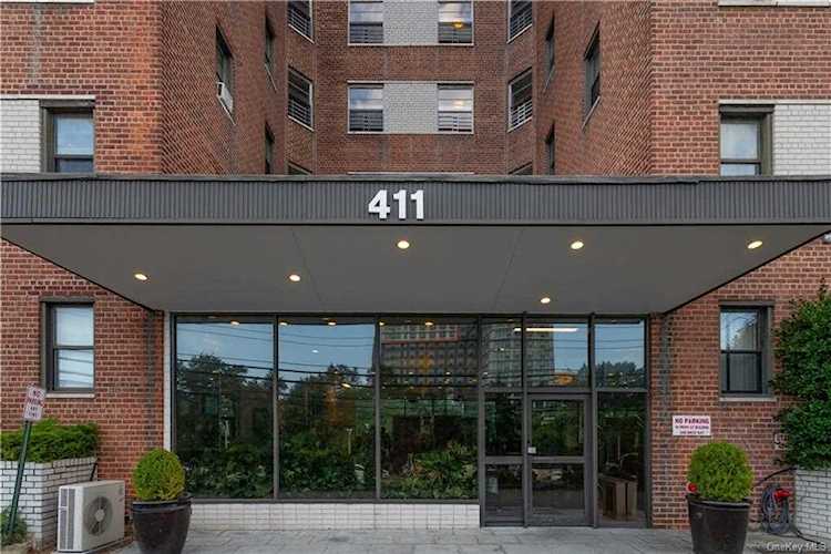 411 Bronx River Road #3A Yonkers, NY 10704