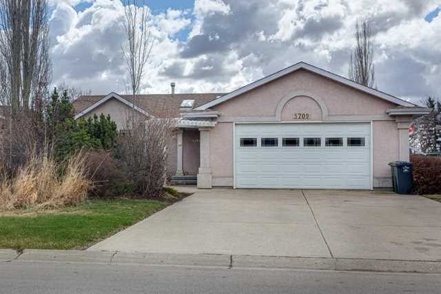 5709 51 Ave Ponoka, AB T4J 1M4