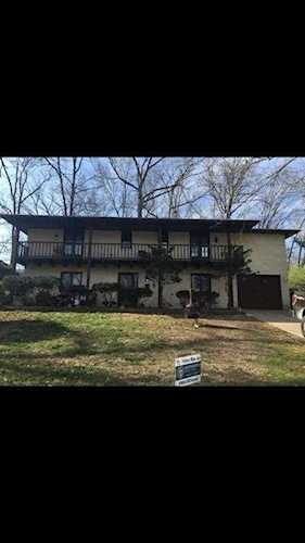 16 Gipson CT Columbia, MO 65202