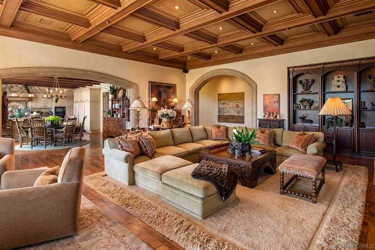 4724 El Aspecto Rancho Santa Fe, CA 92067