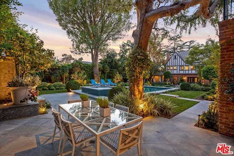 516 S Hudson Ave Los Angeles, CA 90020
