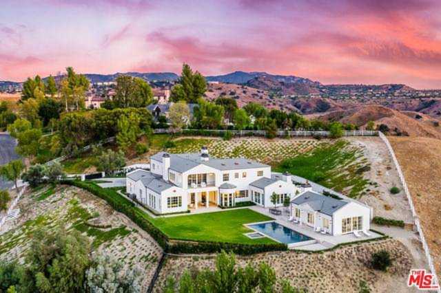 5545 Dixon Trail Rd Hidden Hills, CA 91302