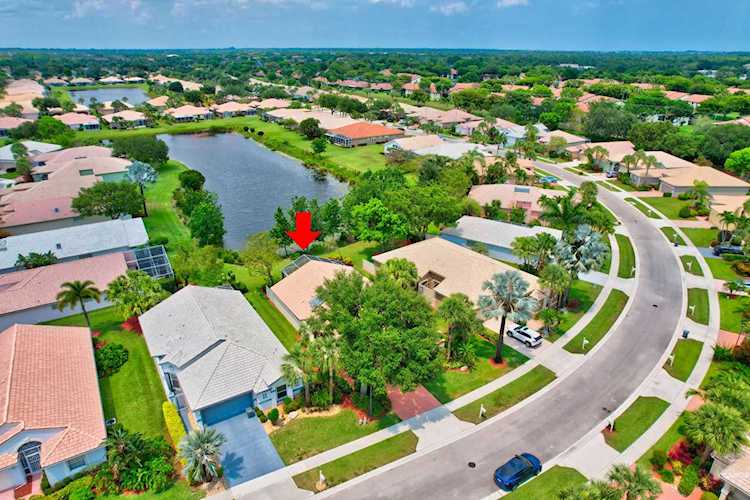 10897 Royal Caribbean Circle Boynton Beach, FL 33437