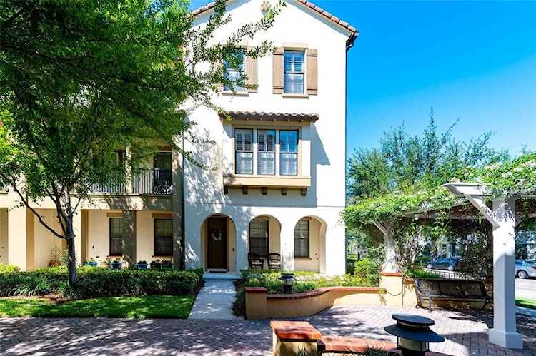 1802 Sipes ALLEY Orlando, FL 32814