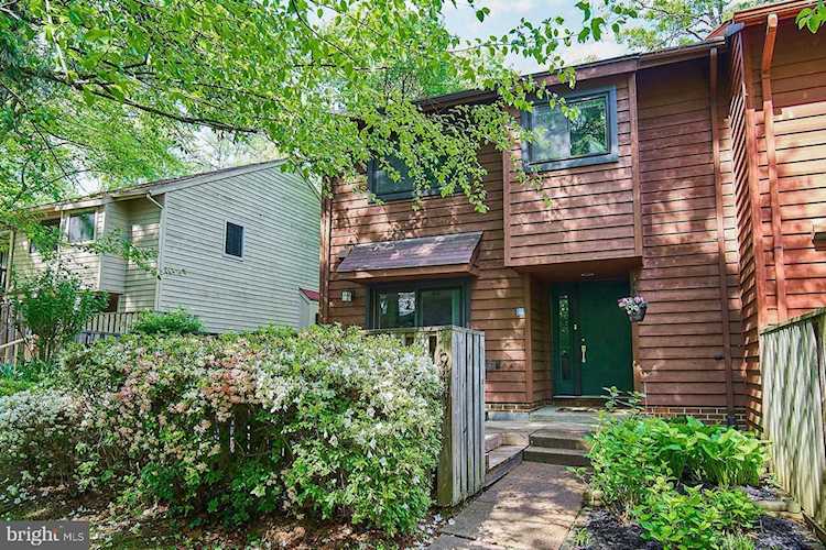 1944 Winterport Cluster Reston, VA 20191 | MLS ® VAFX1197400 Photo 1