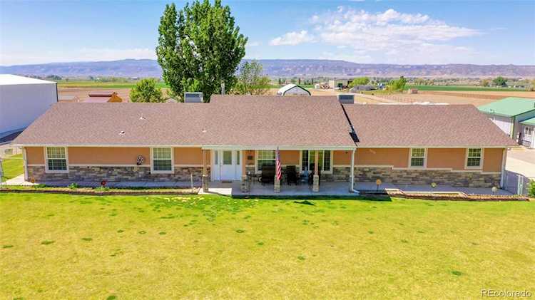 1329 Q Rd Loma, CO 81524