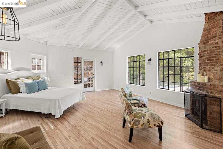 7361 Claremont Ave Berkeley, CA 94705