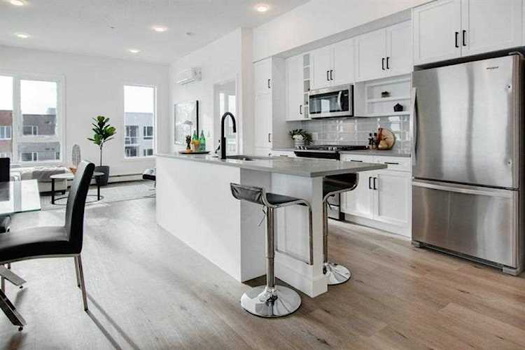 4138 University Ave NW #621 Calgary, AB T2L 2K7